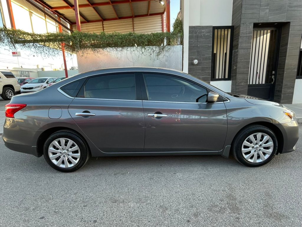 NISSAN VERSA ADVANCE 2016