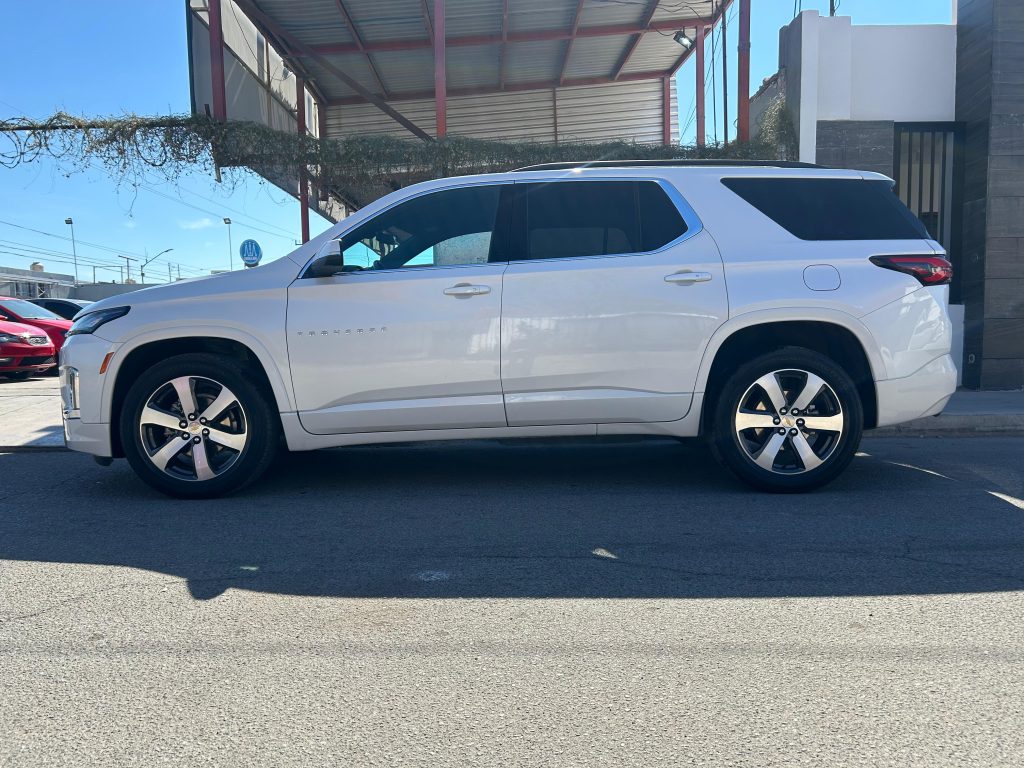 CHEVROLET TRAVERSE LT 2022