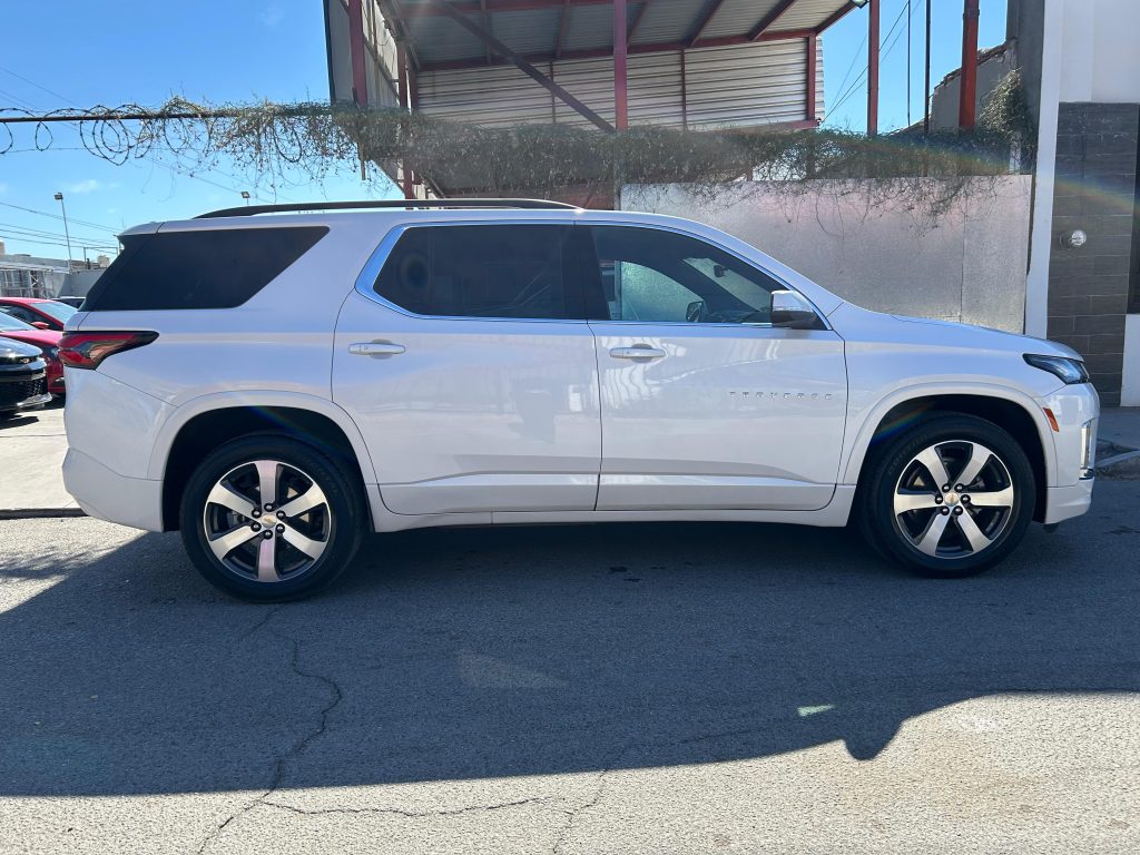 CHEVROLET TRAVERSE LT 2022