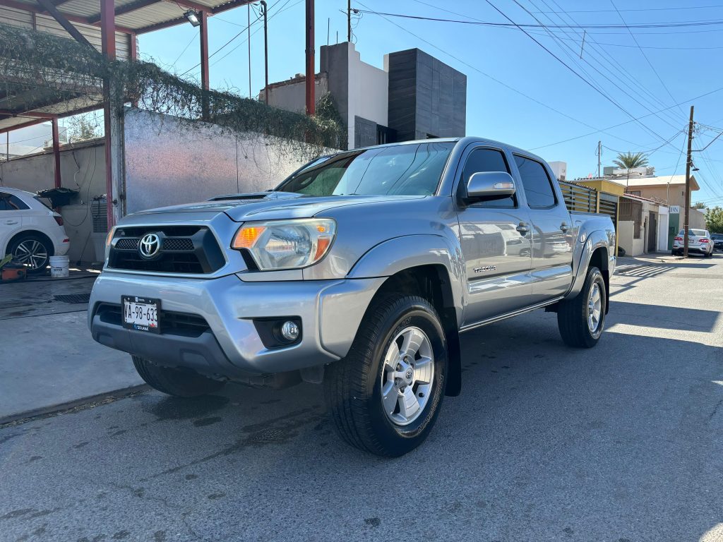 TACOMA TOYOTA 2014