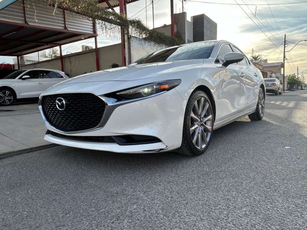 MAZDA 3 GRAND TOURING 2019